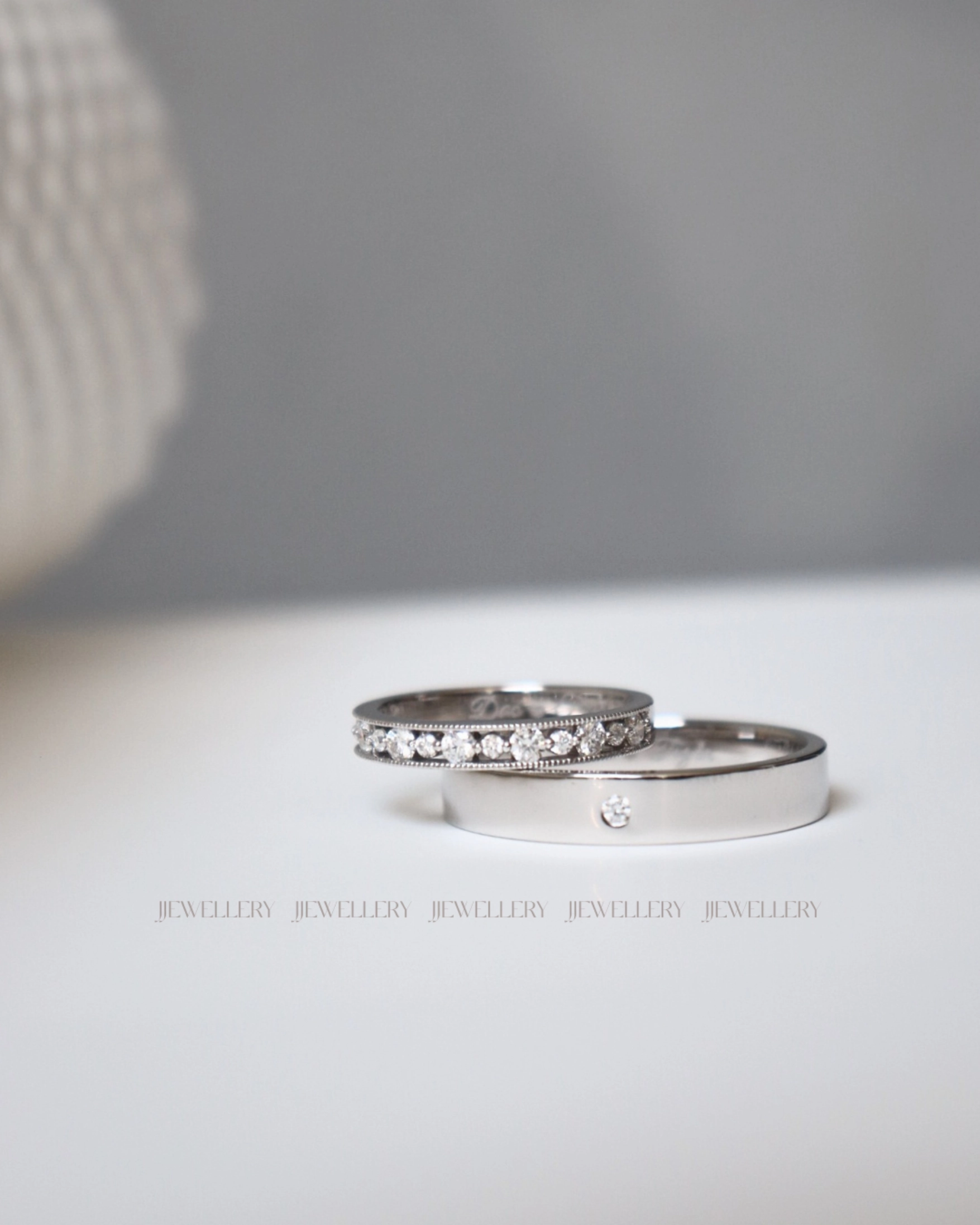 Cặp nhẫn cưới bạch kim vàng trắng Moissanite CP-Amour-WG10 thiết kế bo tròn thoải mái đeo hằng ngày tại TP.HCM 2026